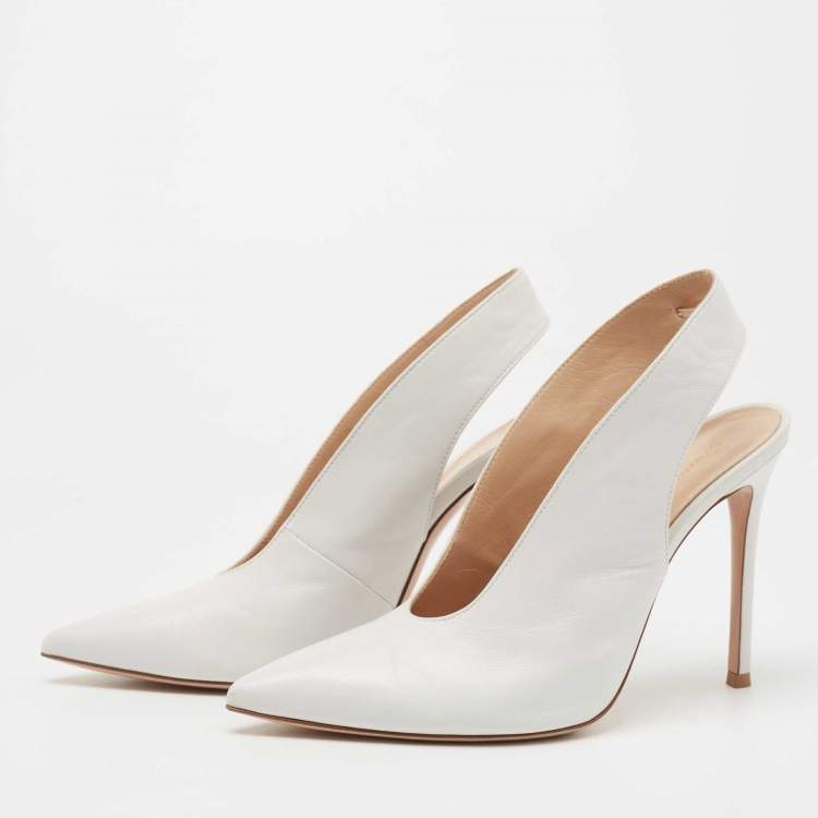 Pre Owned Gianvito Rossi White Leather Delta Slingback Pumps Size 39