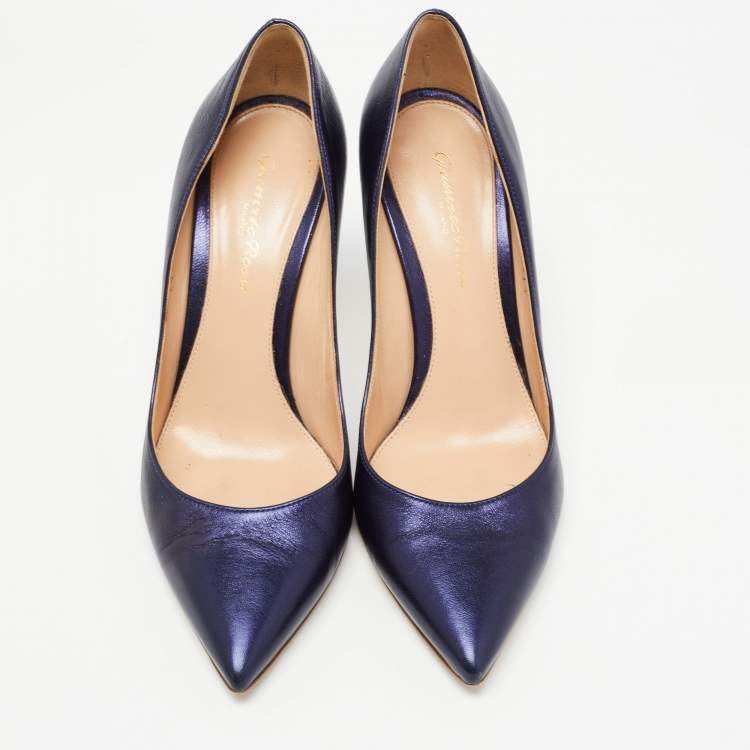 Pre Owned Gianvito Rossi Metallic Navy Blue Leather Pointed Toe Pumps Size 37.5