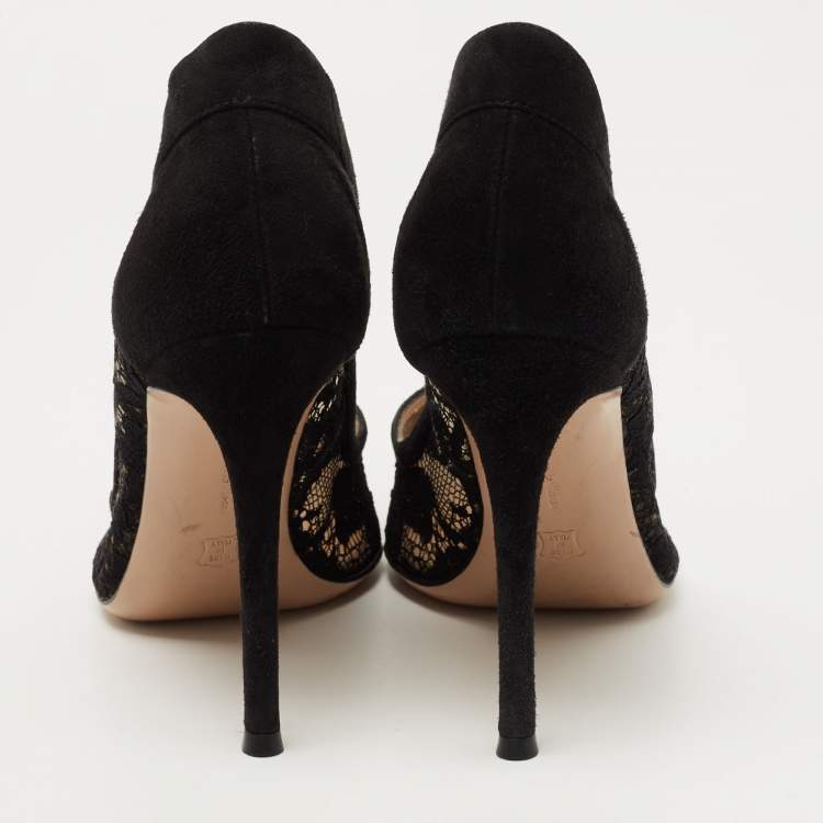 Pre Owned Gianvito Rossi Black Lace and Suede Pumps Size 37