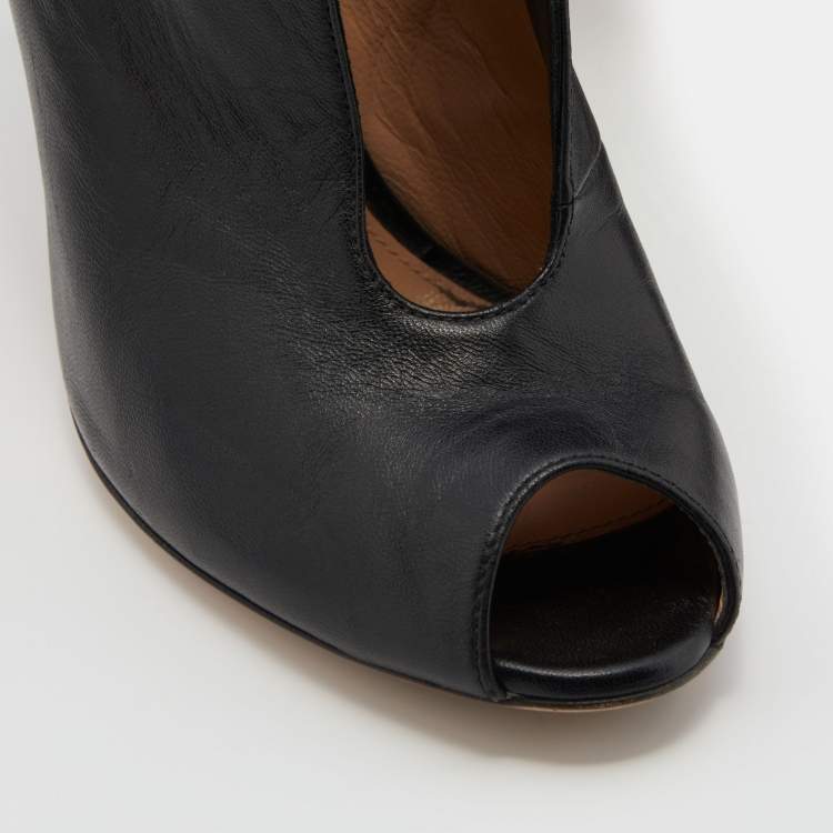 Pre Owned Gianvito Rossi Black Leather Peep Toe Vamp Ankle Booties Size 37