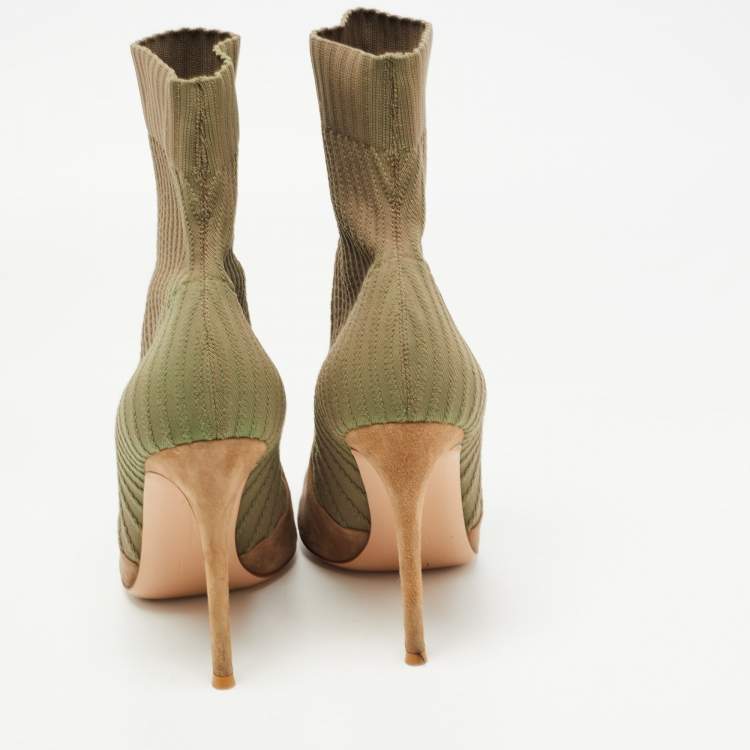 Pre Owned Gianvito Rossi Two Tone Knit Fabric and Suede Katie Ankle Booties Size 40.5