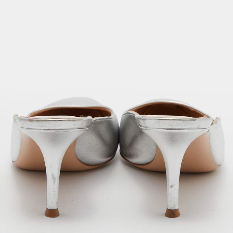 Pre Owned Gianvito Rossi Silver Leather Mules Size 38.5