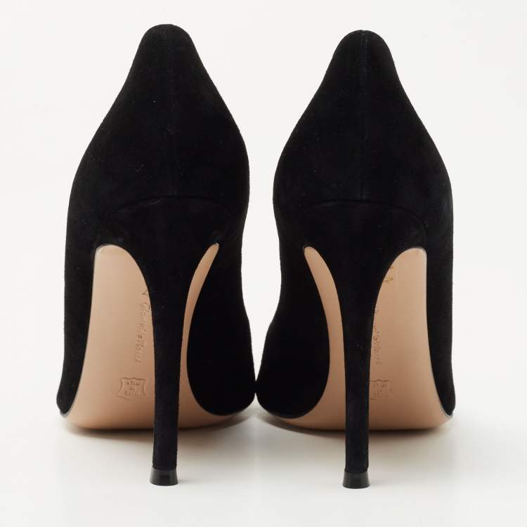 Pre Owned Gianvito Rossi Black Suede Gianvito Pumps Size 37