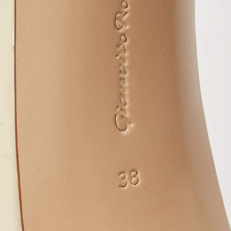 Pre Owned Gianvito Rossi Beige/Cream Patent Leather Ankle Strap Sandals Size 38