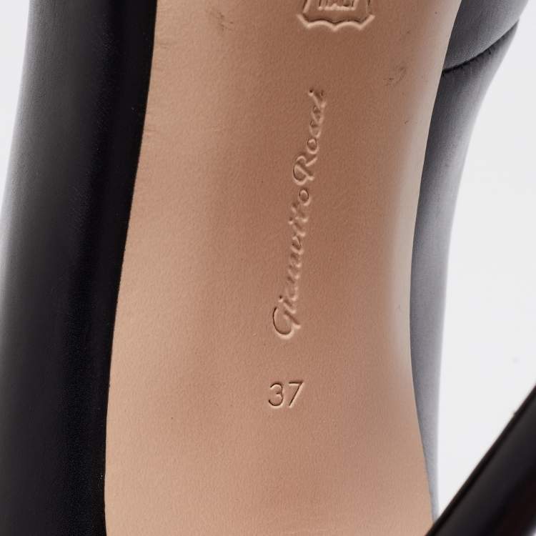 مملوكة مسبقًا Gianvito Rossi Black Leather Peep Toe Vamp Ankle Booties Size 37