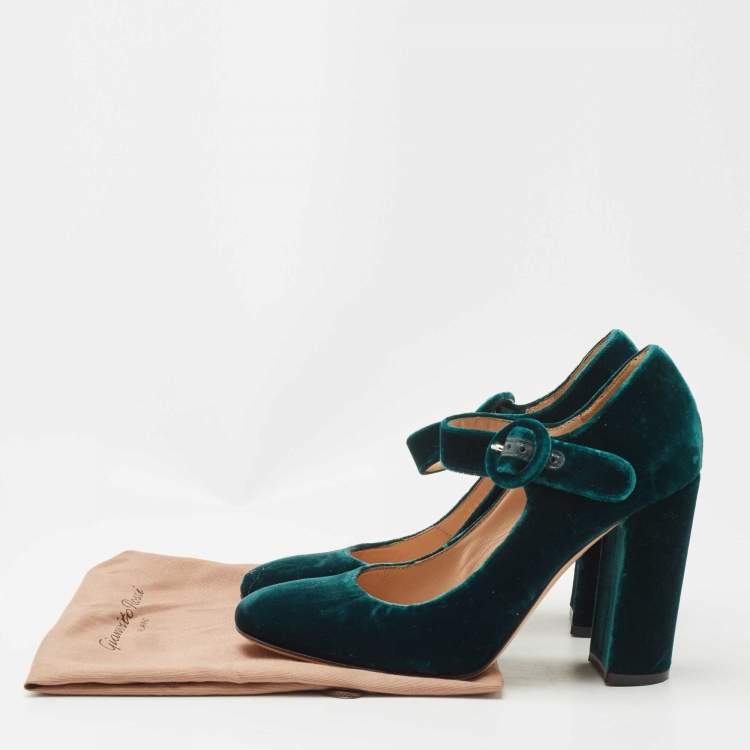 Pre Owned Gianvito Rossi Green Velvet Lorraine Mary Jane Pumps Size 36
