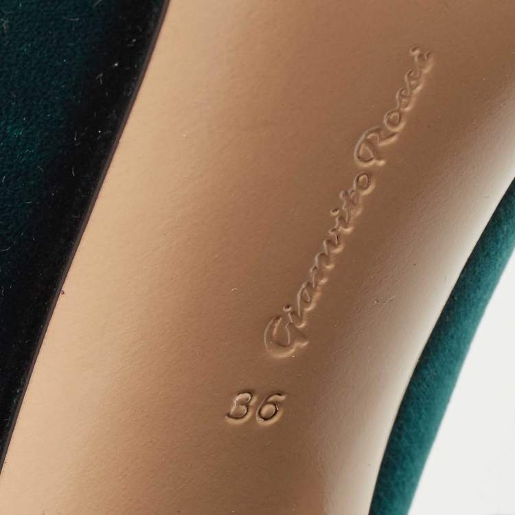 Pre Owned Gianvito Rossi Green Velvet Lorraine Mary Jane Pumps Size 36