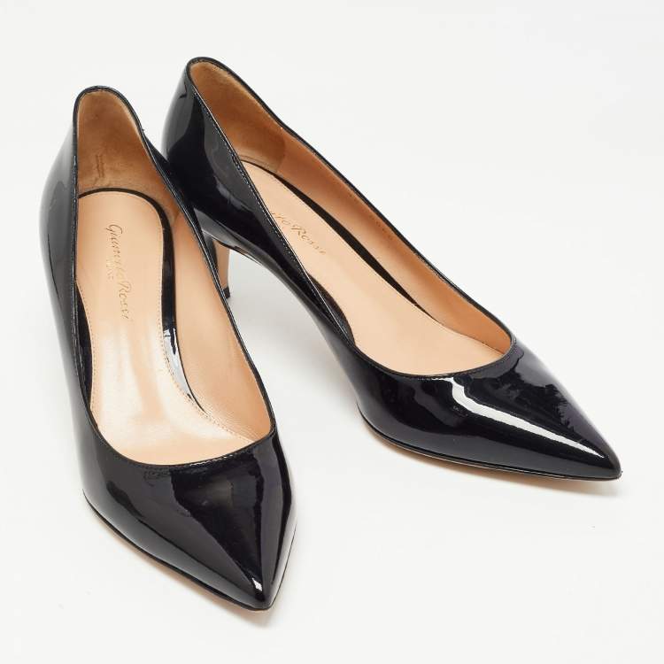 Pre Owned Gianvito Rossi Black Patent Leather Pointed Toe Pumps Size 38