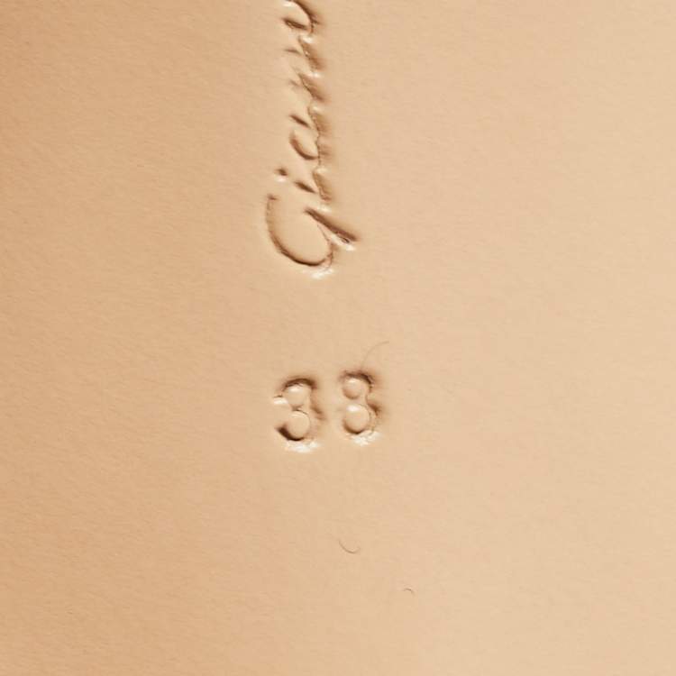 Pre Owned Gianvito Rossi Black Patent Leather Pointed Toe Pumps Size 38