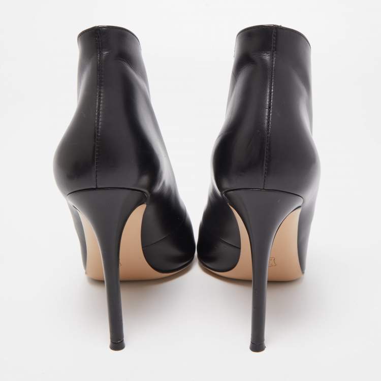 Pre Owned Gianvito Rossi Black Leather Vamp Peep Toe Booties Size 38