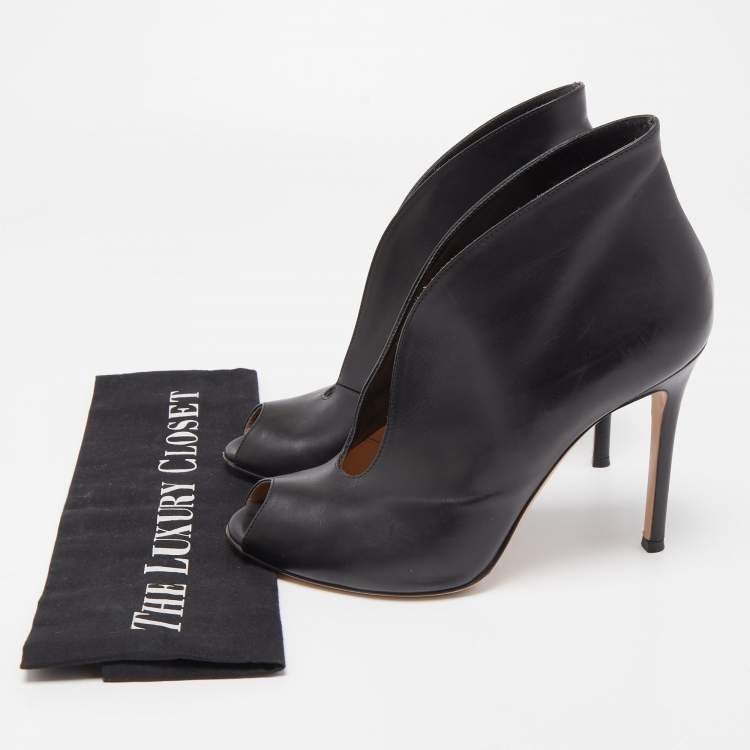 Pre Owned Gianvito Rossi Black Leather Vamp Peep Toe Booties Size 38