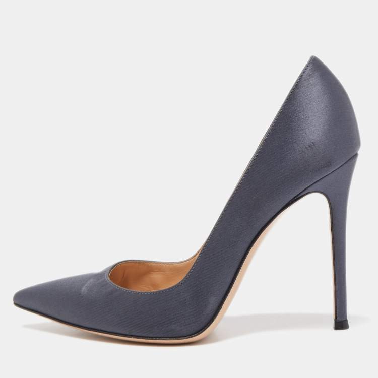 Gianvito Rossi Grey Satin Gianvito Pumps Size 38 Gianvito