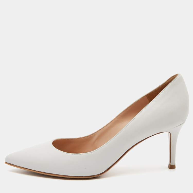 Gianvito Rossi White Leather Gianvito Pumps Size 36.5 Gianvito