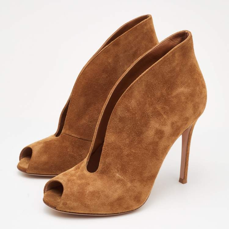 Gianvito rossi hotsell vamp ankle booties