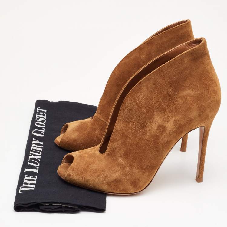 Pre Owned Gianvito Rossi Brown Suede Vamp Peep Toe Booties Size 38