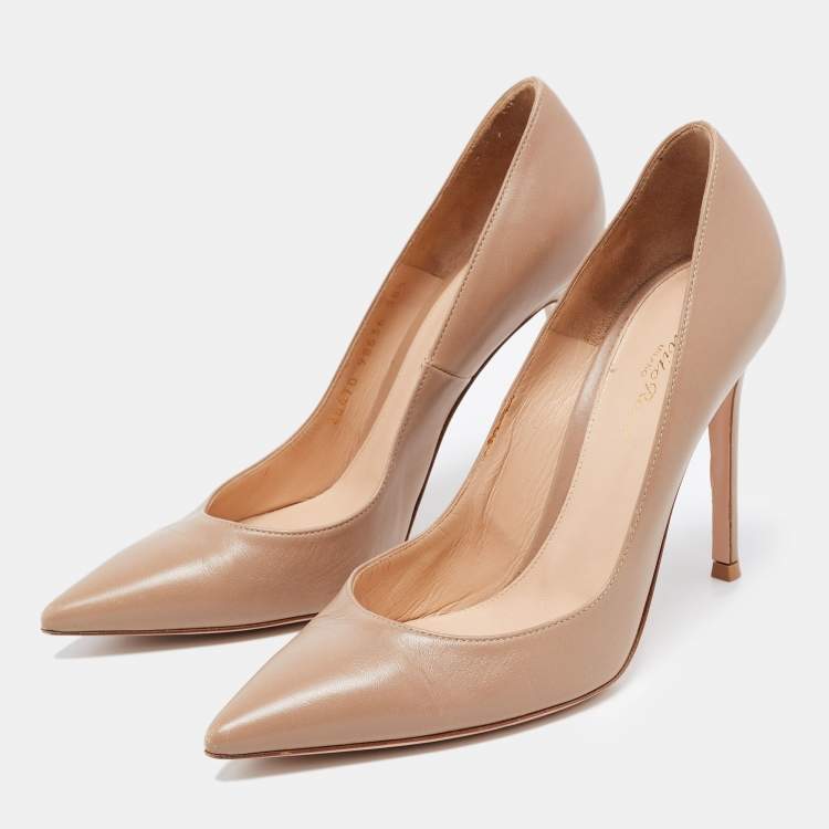 Pre Owned Gianvito Rossi Brown Leather Gianvito Pumps Size 38.5