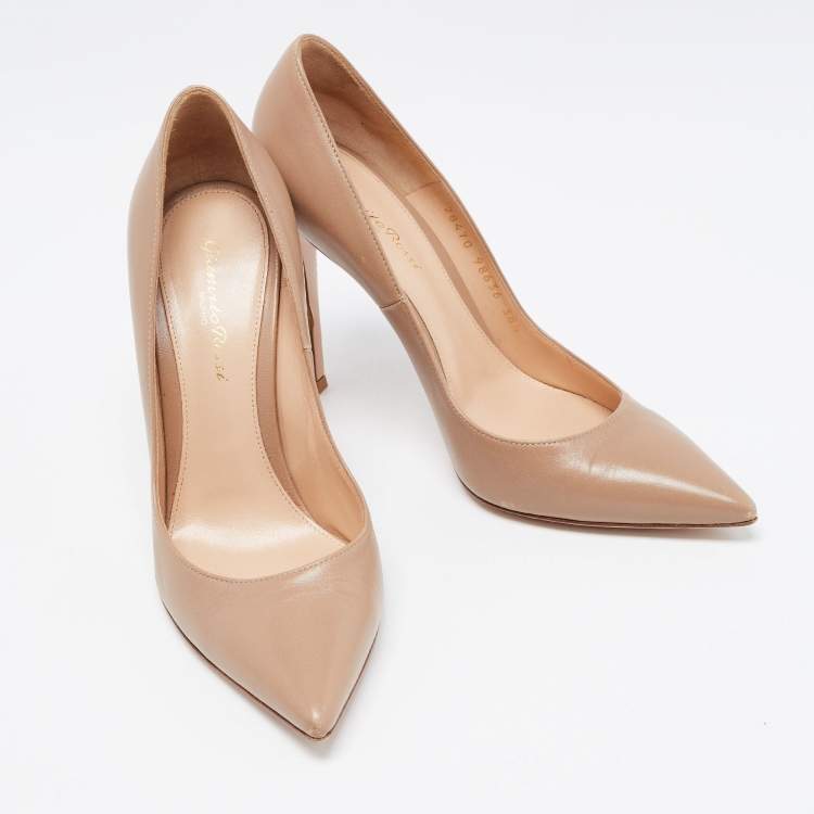 Pre Owned Gianvito Rossi Brown Leather Gianvito Pumps Size 38.5