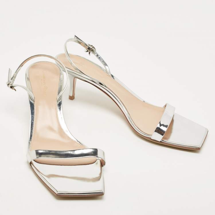 Pre Owned Gianvito Rossi Silver Leather Ankle Strap Sandals Size 41.5