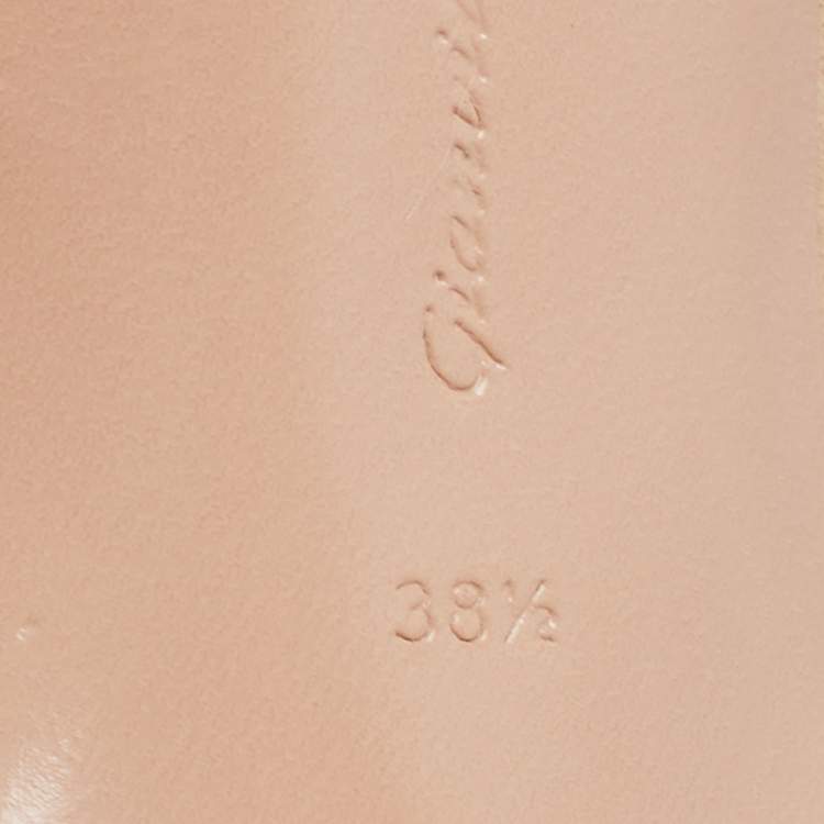 Pre Owned Gianvito Rossi Beige Suede Vamp Boots Size 38.5