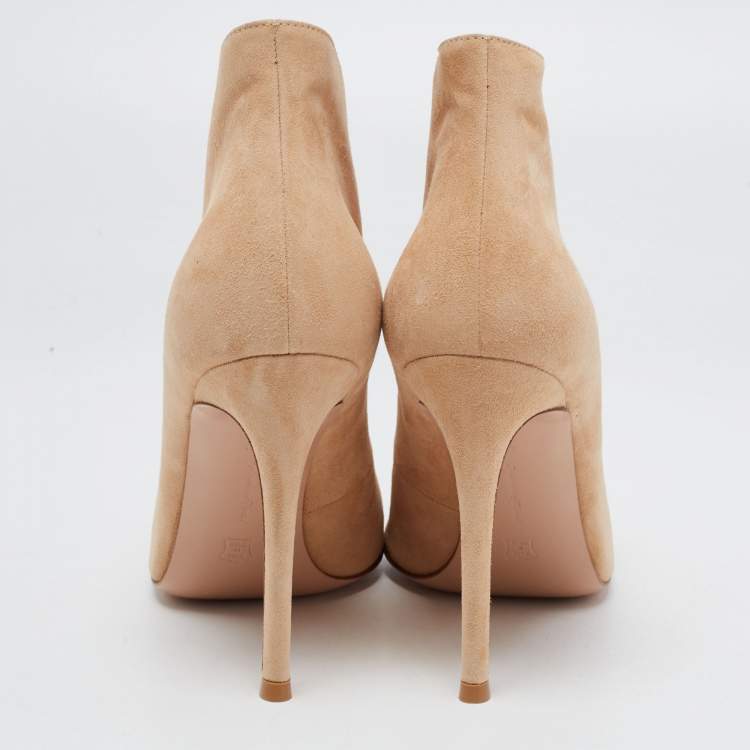 Pre Owned Gianvito Rossi Beige Suede Vamp Boots Size 38.5