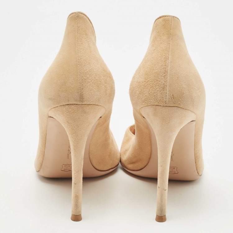 Pre Owned Gianvito Rossi Beige Suede Gianvito 105 Pointed Toe Pumps Size 38