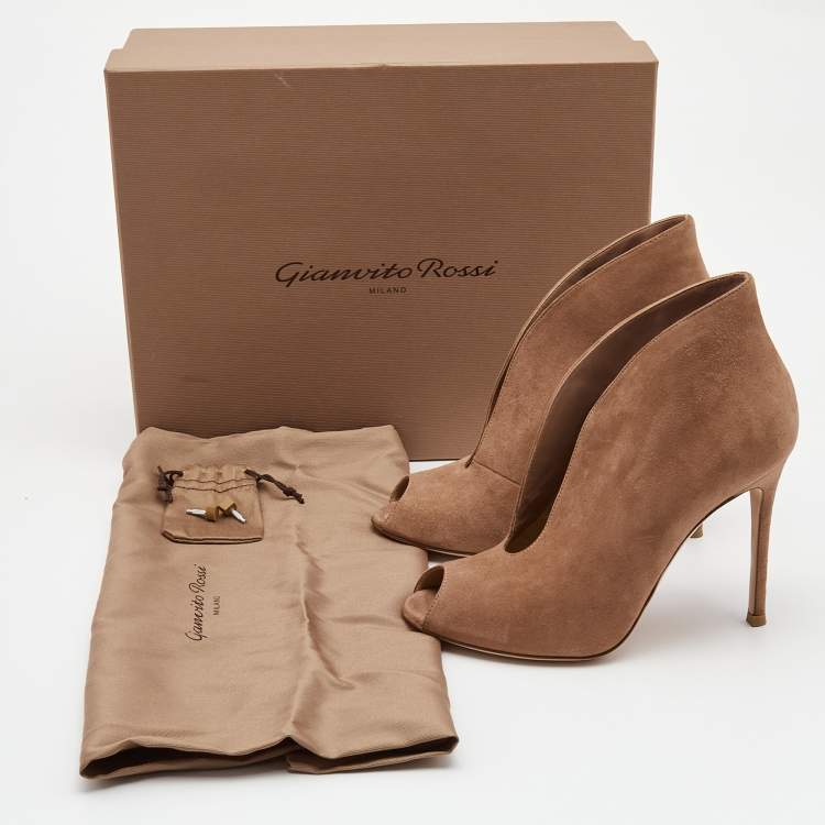 Pre Owned Gianvito Rossi Brown Suede Vamp V- Neck Peep Toe Booties Size 37.5