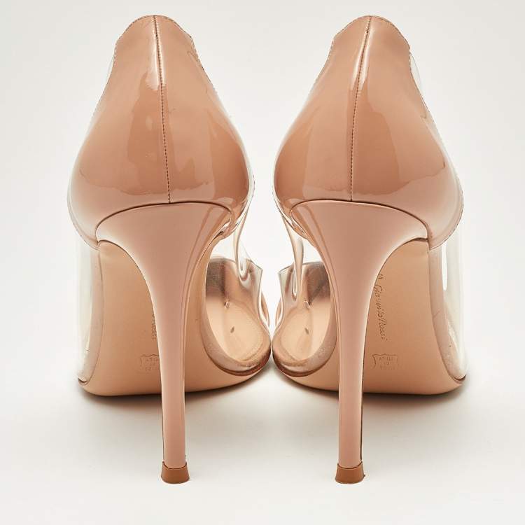 مملوكة مسبقًا Gianvito Rossi Beige Patent Leather and PVC Plexi Pumps Size 37