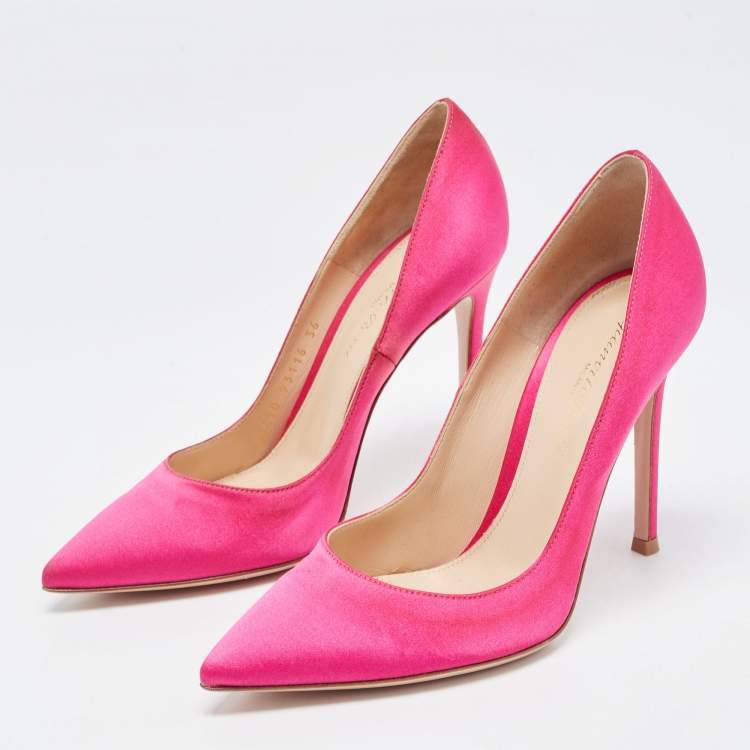 Ferragamo, Hot pink 105 suede pumps