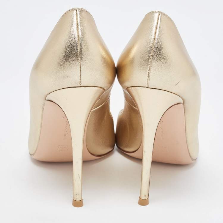 Pre Owned Gianvito Rossi Dull Gold Leather Gianvito 105 Pumps Size 40.5