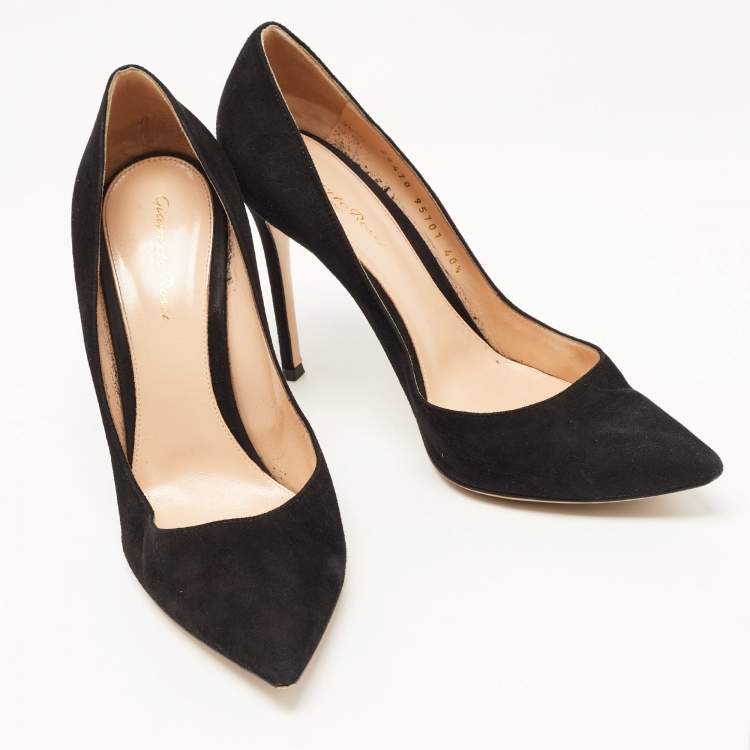 Pre Owned Gianvito Rossi Black Suede Gianvito Pumps Size 40.5