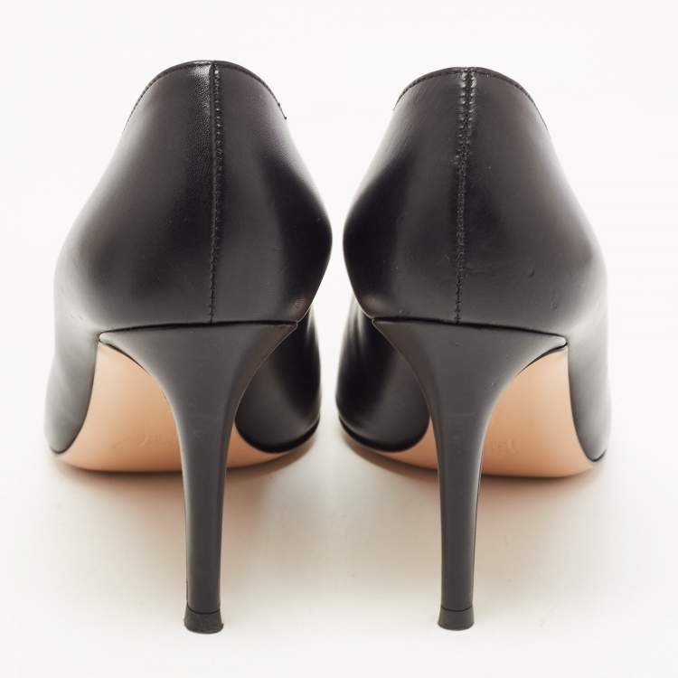 Pre Owned Gianvito Rossi Black Leather Gianvito Pumps Size 38.5