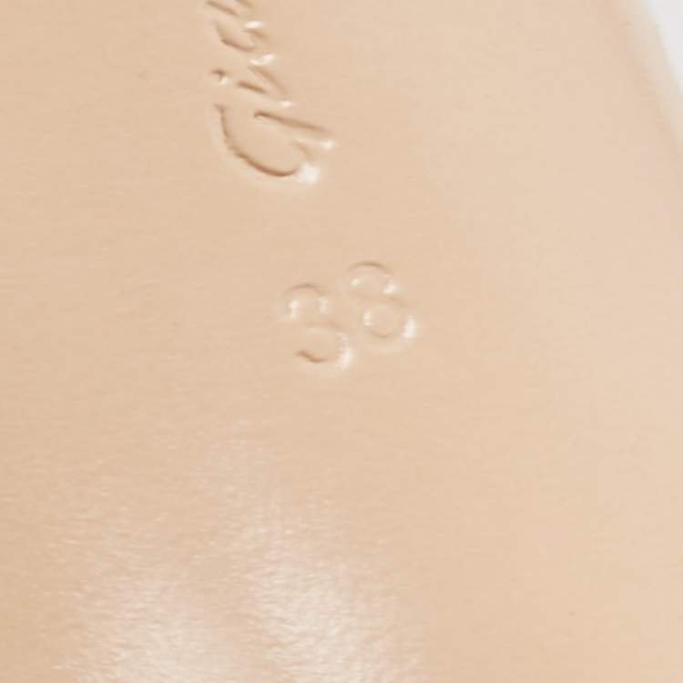 Pre Owned Gianvito Rossi Gold Leather, PVC Plexi Pumps Size 38