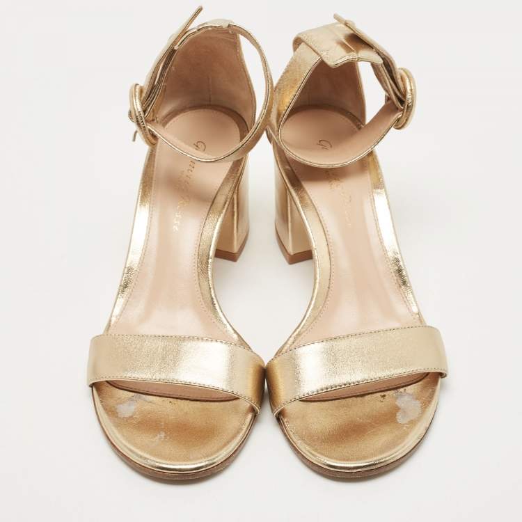 Pre Owned Gianvito Rossi Gold Leather Portofino Block Heel Sandals Size 35.5