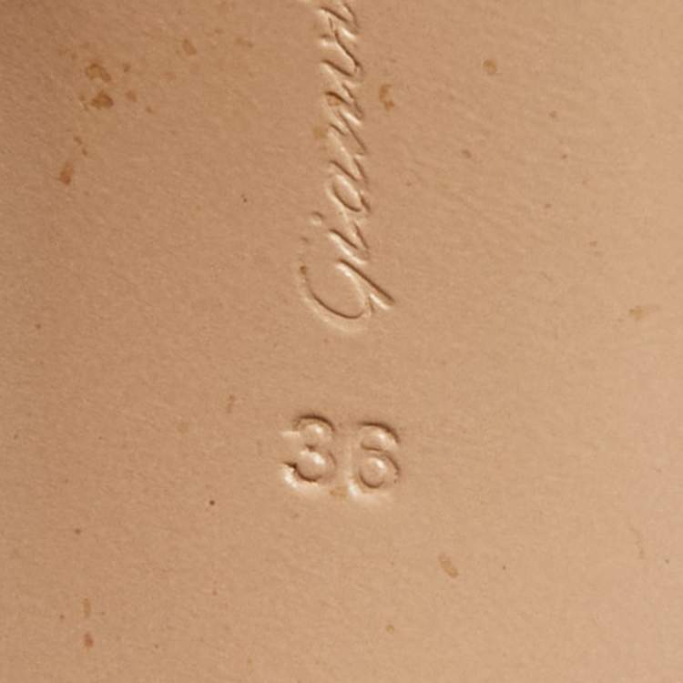 Pre Owned Gianvito Rossi Navy Blue Lace and Suede Pumps Size 36