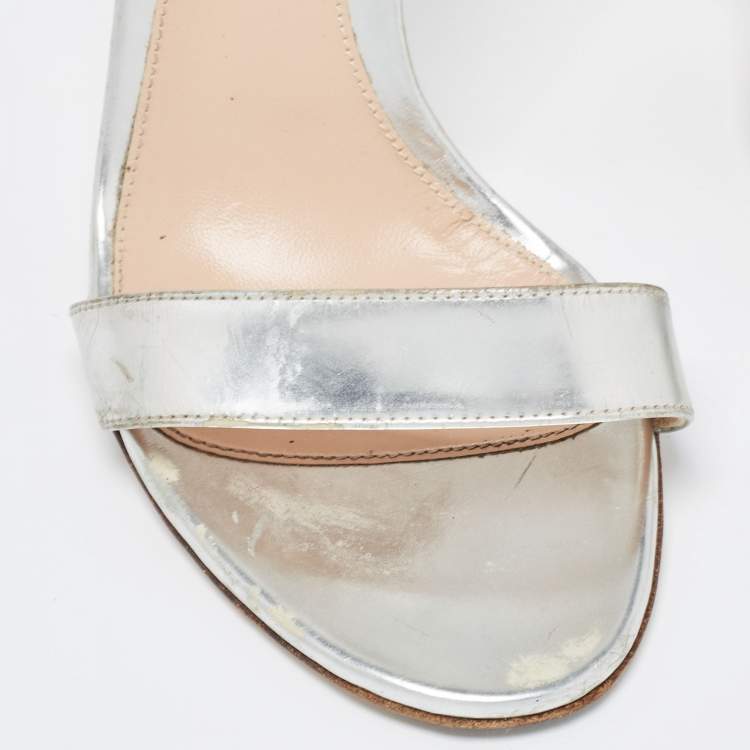 Pre Owned Gianvito Rossi Silver Foil Leather Portofino Ankle Strap Sandals Size 38