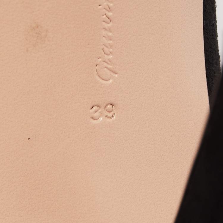 Pre Owned Gianvito Rossi Black Suede Gianvito 105 Pointed Toe Pumps Size 39