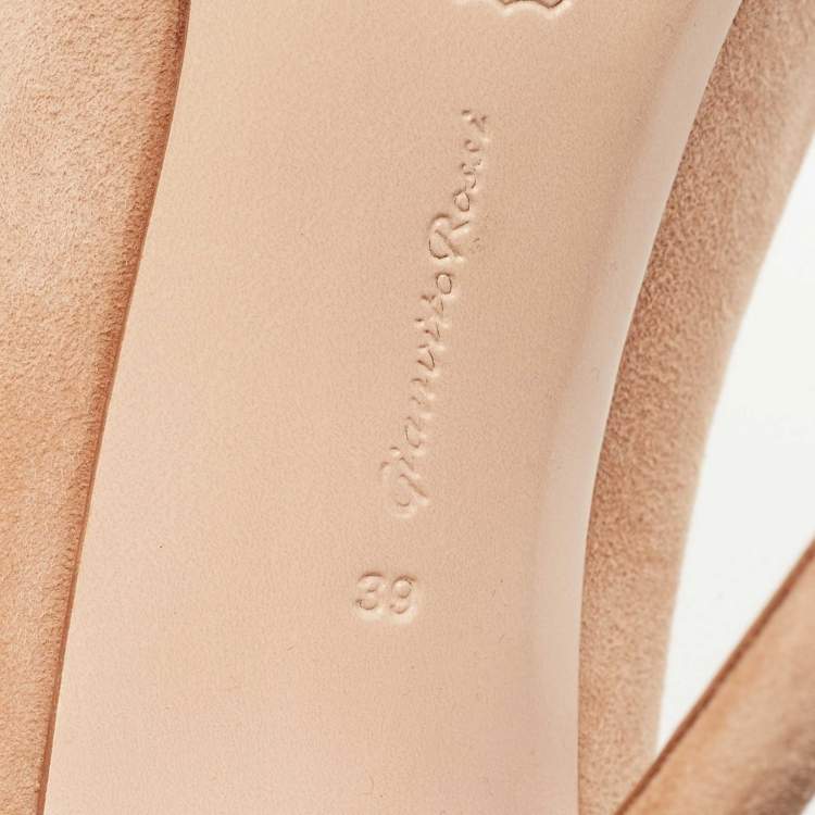 Pre Owned Gianvito Rossi Beige Suede Gianvito 105 Pointed Toe Pumps Size 39