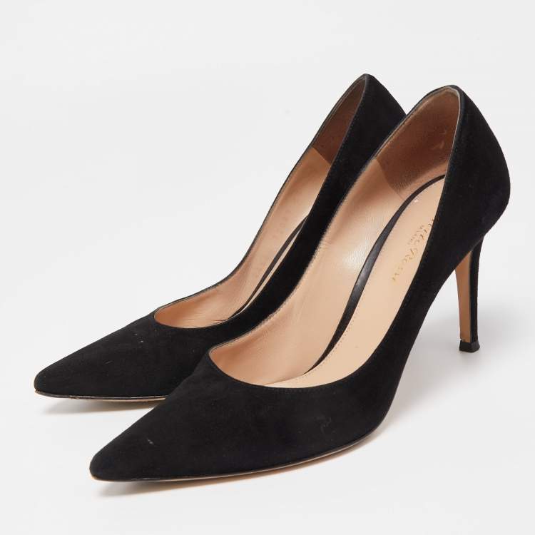 Pre Owned Gianvito Rossi Black Suede Gianvito Pumps Size 37