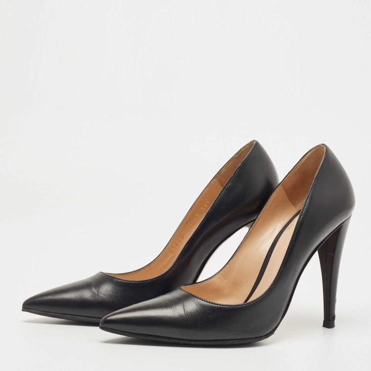 Pre Owned Gianvito Rossi Black Leather Pointed Toe Pumps Size 36.5