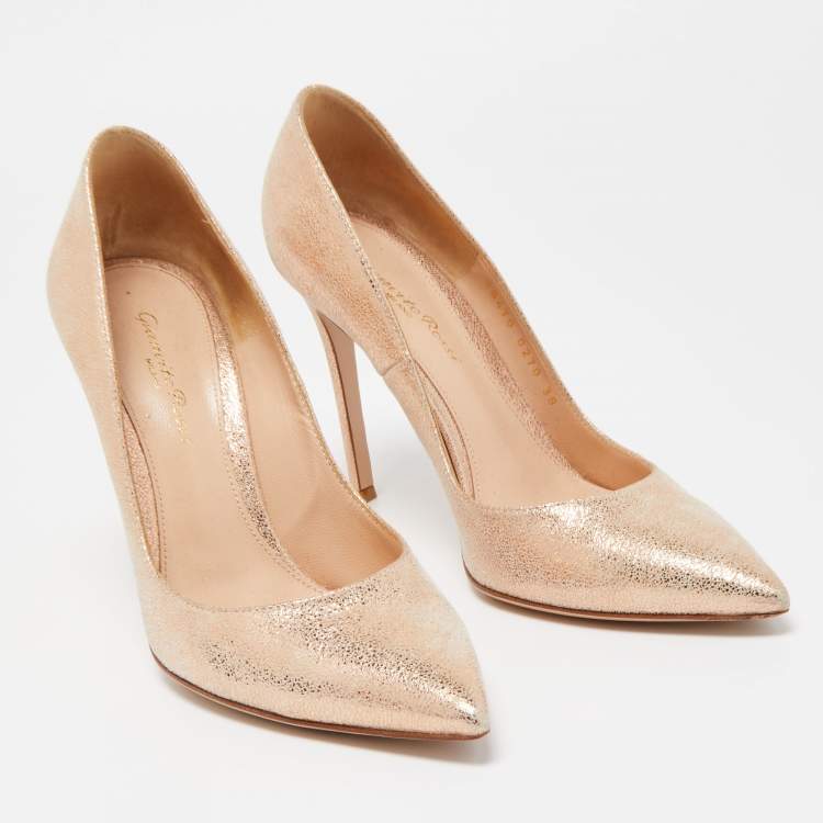 Pre Owned Gianvito Rossi Metallic Gold Suede Pointed Toe Pumps Size 38
