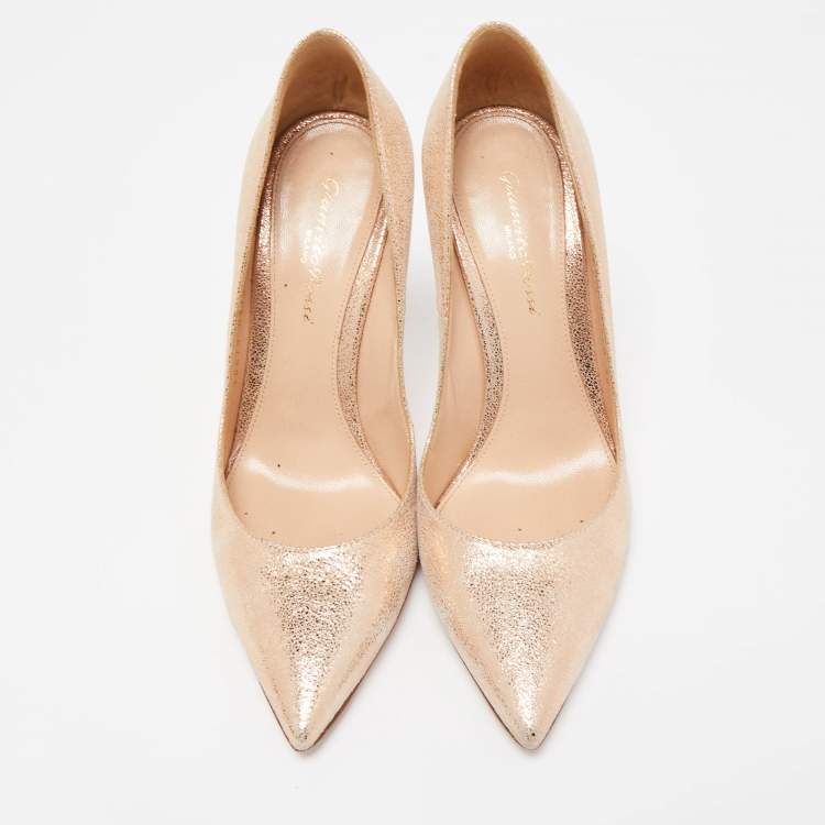 Pre Owned Gianvito Rossi Metallic Gold Suede Pointed Toe Pumps Size 38