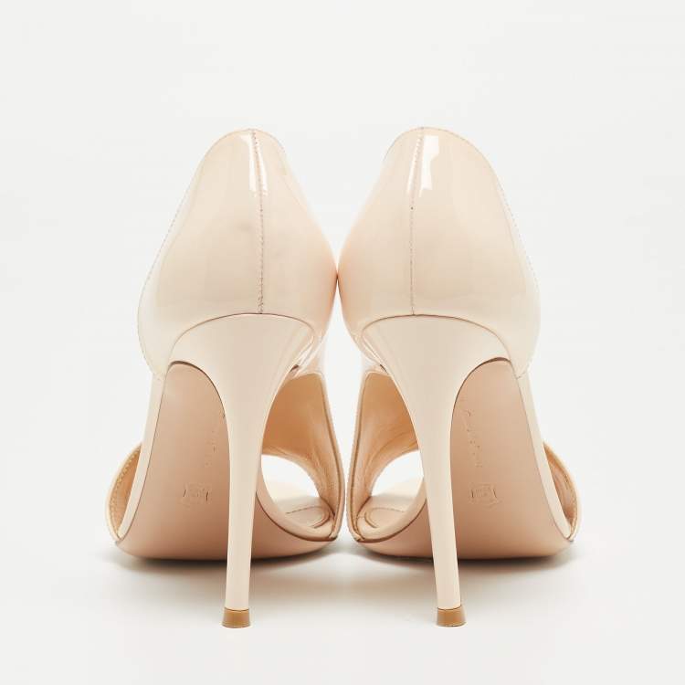 Pre Owned Gianvito Rossi Ivory Patent Asymmetic Heeled Pumps Size 38
