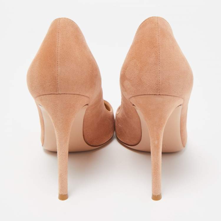 Pre Owned Gianvito Rossi Beige Suede Gianvito 105 Pumps Size 38