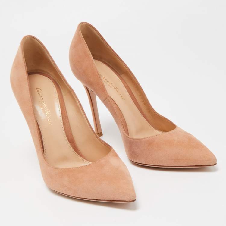 Pre Owned Gianvito Rossi Beige Suede Gianvito 105 Pumps Size 38