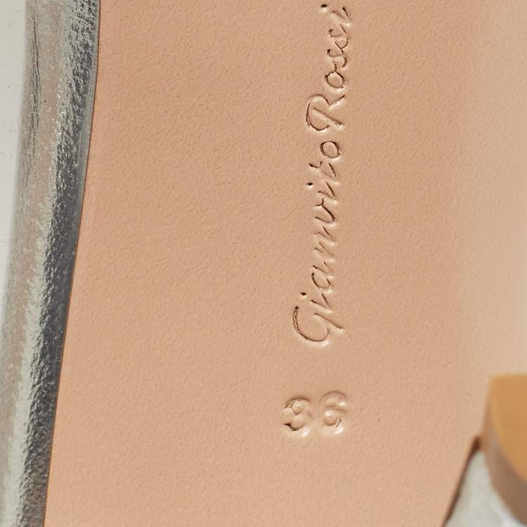 Pre Owned Gianvito Rossi Silver PVC and Leather Plexi Pumps Size 36