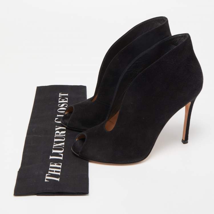 Pre Owned Gianvito Rossi Black Suede Vamp Peep Toe Booties Size 36.5