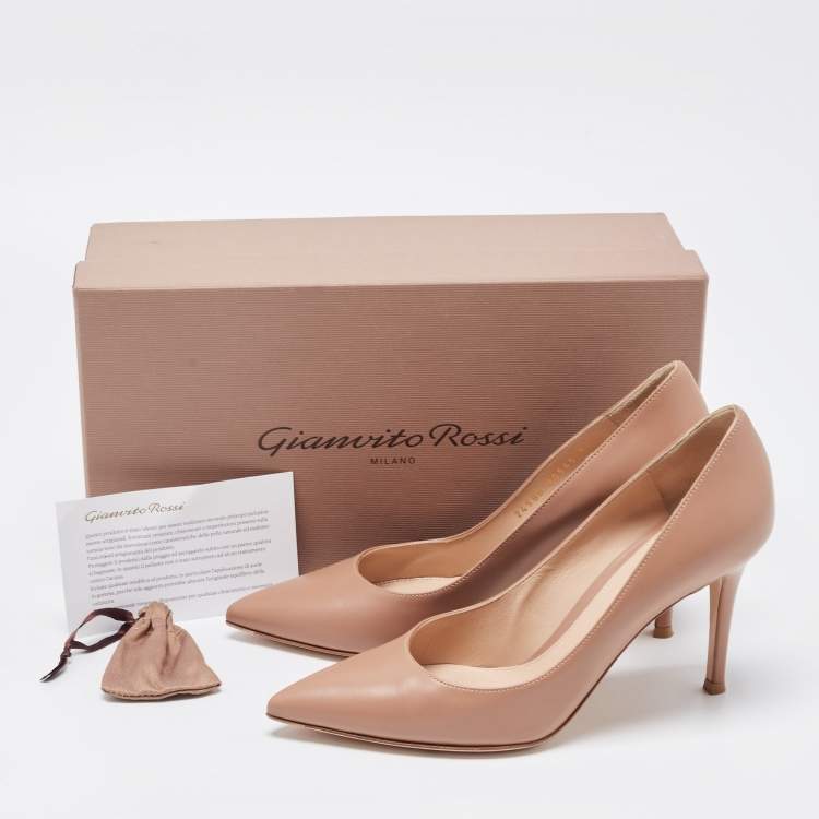 Pre Owned Gianvito Rossi Beige Leather Pointed Toe Pumps Size 37