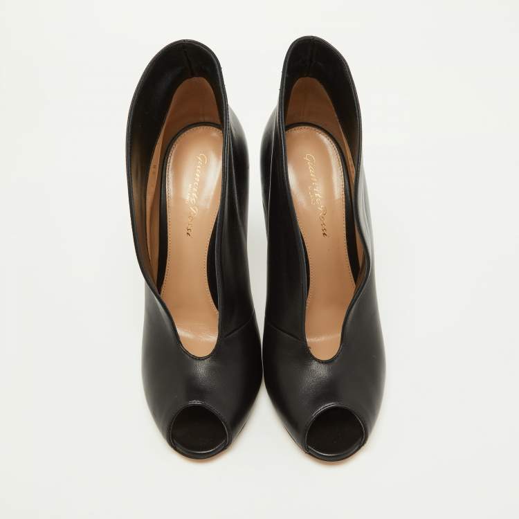 Pre Owned Gianvito Rossi Black Leather V-Neck Peep Toe Ankle Boots Size 38