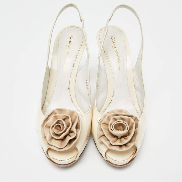 Pre Owned Gianvito Rossi Off White Patent Leather Flower Applique Peep Toe Slingback Pumps Size 38