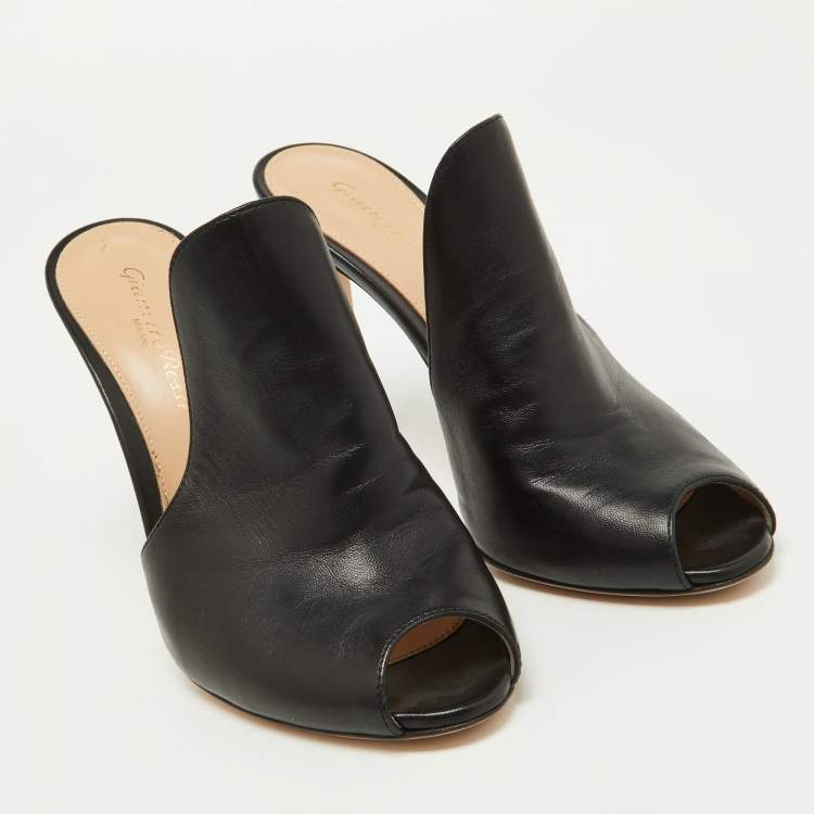 Pre Owned Gianvito Rossi Black Leather Alise Peep Toe Mules Size 37.5